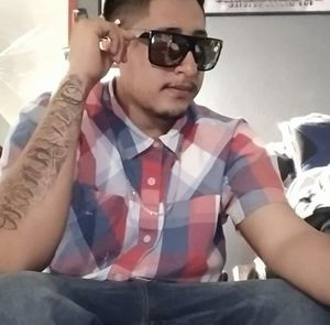 Meet your Posher, Andres omar